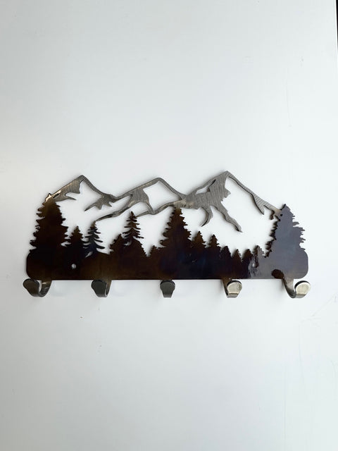 Mountain Metal Keychain Holder